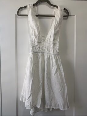 Stella Laguna Beach White V-Neck Mini Sundress